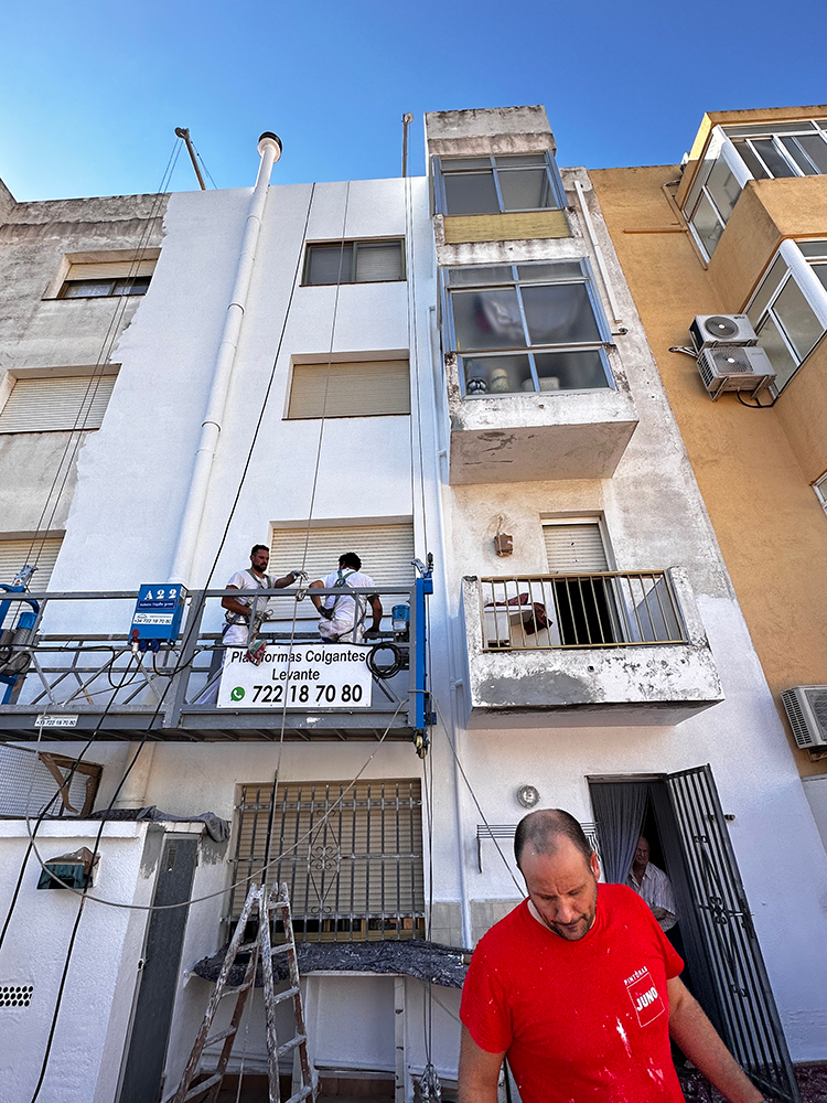 SM Deco ofrece servicios de impermeabilización en la Ràpita